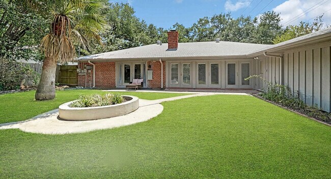 Building Photo - 5474 Imogene St