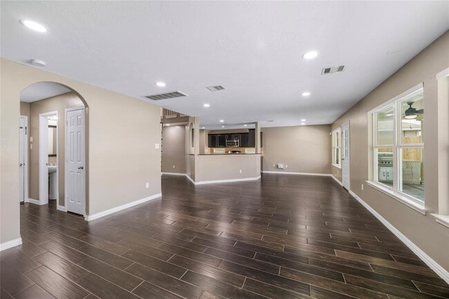 Building Photo - 8615 Gander Bayshore Ln