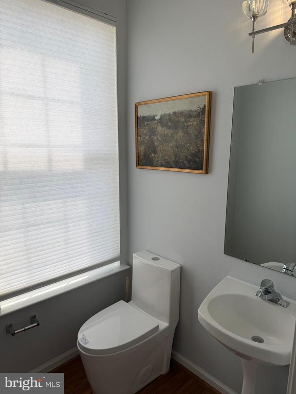 Building Photo - 25 Shawn Ln