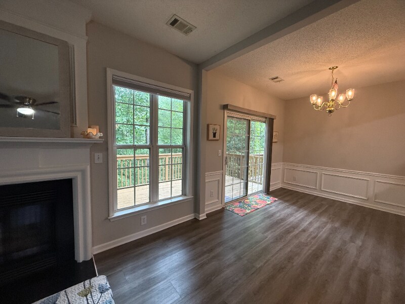 Building Photo - 2430 Elkhorn Ter