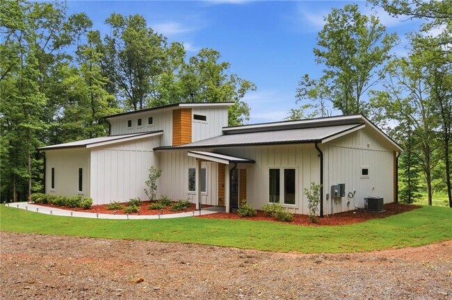 Building Photo - 161 Hoot Owl Ln