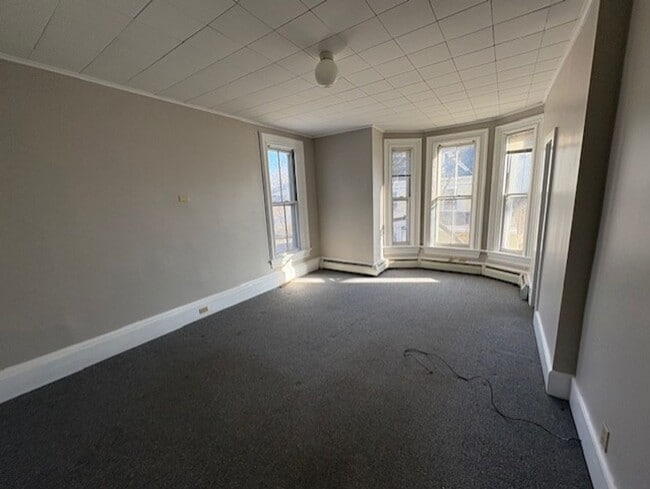 Building Photo - 173 Washington St