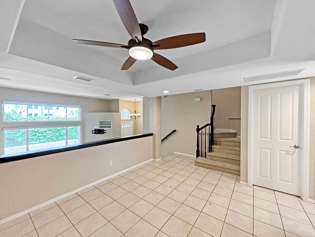 Building Photo - Charming 2BD/2.5BA Townhouse in Bankers Hi...