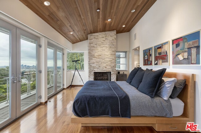 Building Photo - 1625 N Crescent Heights Blvd