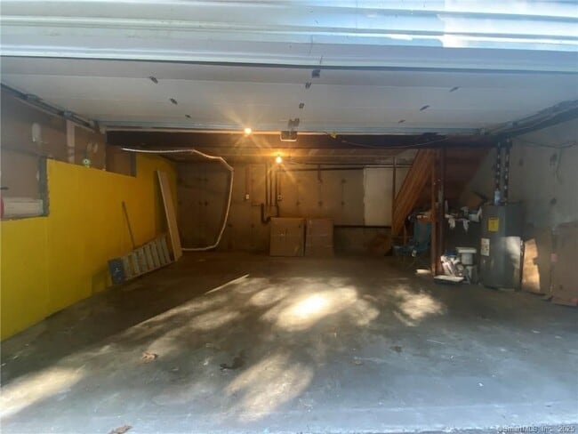 Building Photo - 53 Stonewall Ln