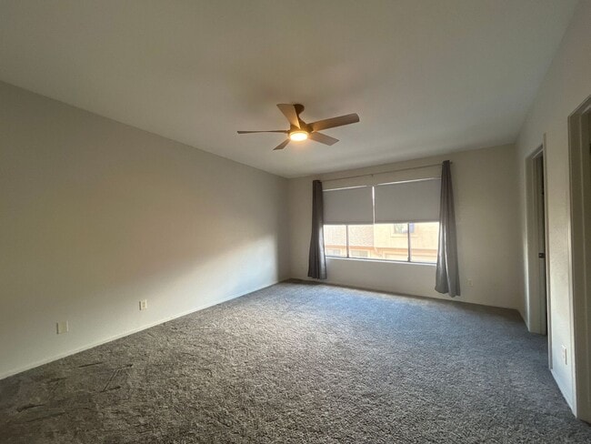 Building Photo - 3 bedroom 2.5 bath townhome for rent