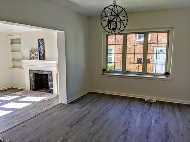 Building Photo - 3553 Ingleside Rd