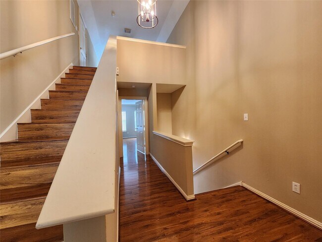 Building Photo - 1730 Redwing Ridge Dr