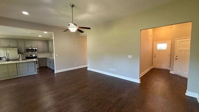 Building Photo - 6 Cheyenne Trl