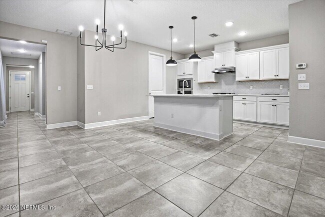 Building Photo - 192 Vista Lake Cir