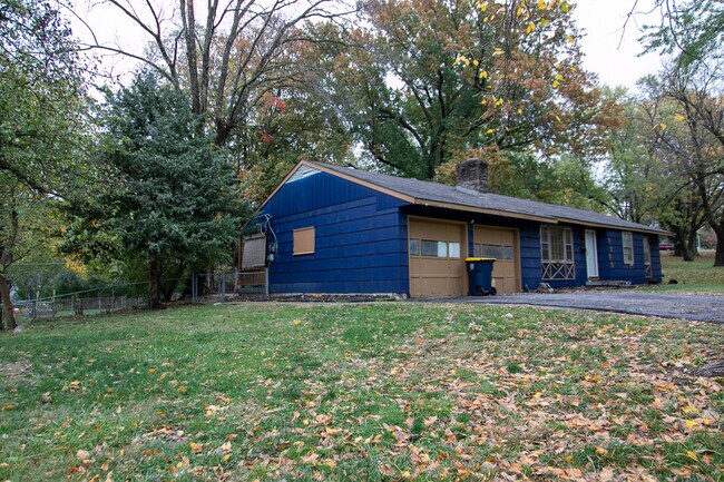 Building Photo - 9709 Bennington Ave