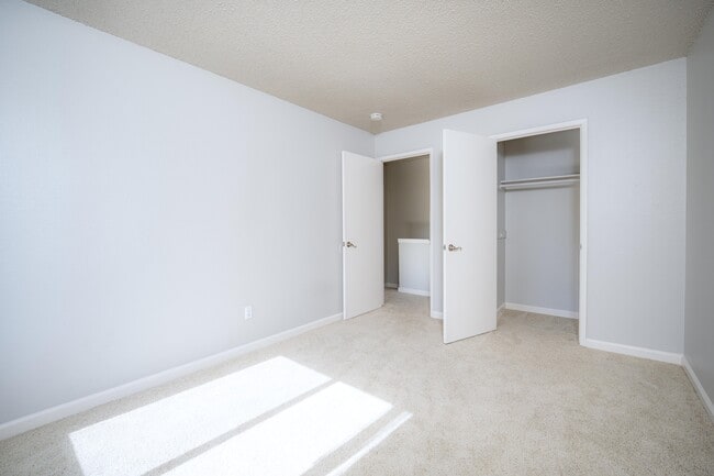 Breakwater 2 Bed - Breakwater Apartments