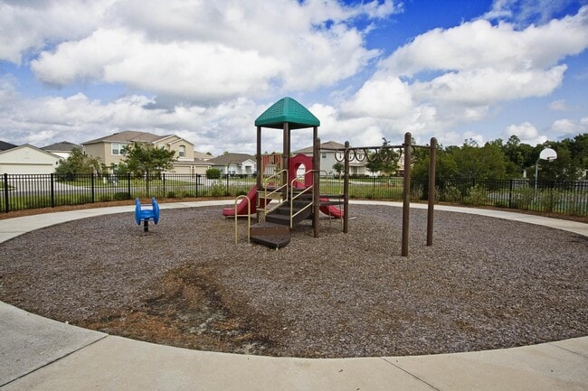 Building Photo - 348 Bostwick Cir