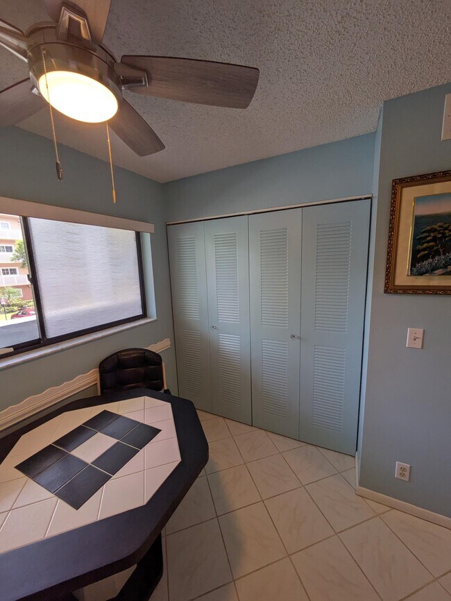 Building Photo - 4725 Lucerne Lakes Blvd E
