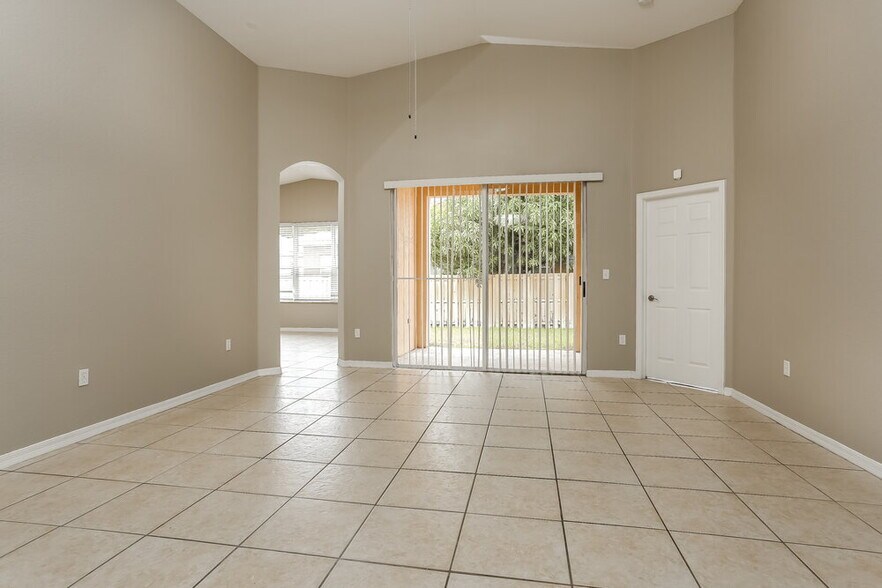 Building Photo - 13124 SW 23rd St