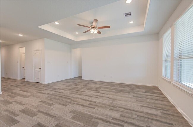 Building Photo - 31331 Horseshoe Meadow Bend Ln