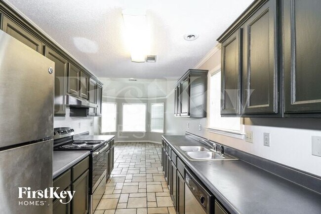 Building Photo - 726 Silver Sands Dr