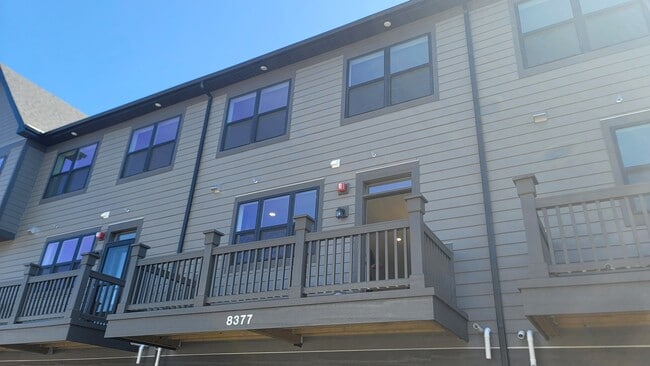 Building Photo - 8377 Mulberry Ave