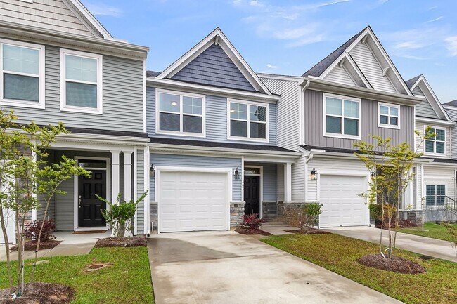 Building Photo - Move-In Ready Home in the Heart of Goose Creek