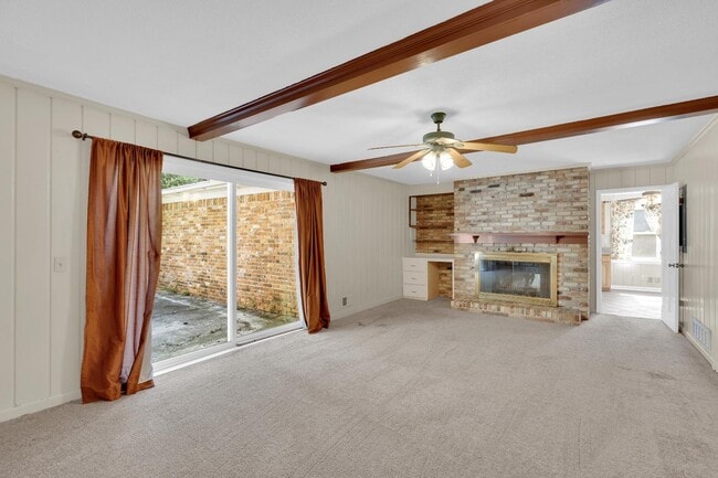 Building Photo - 3533 Greenleaf Rd