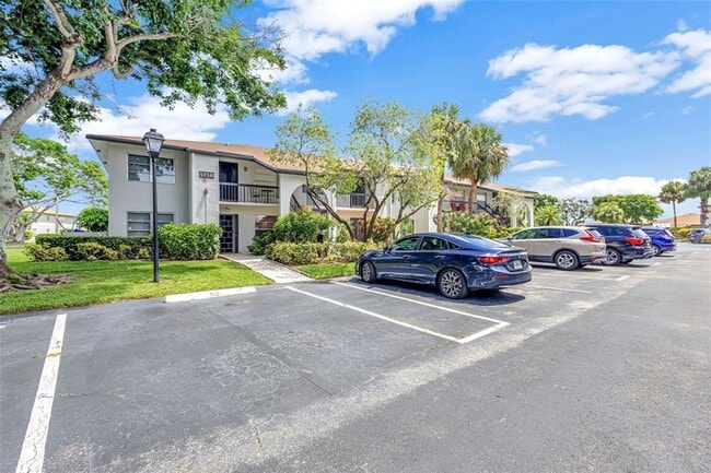 Building Photo - 5710 Princess Palm Ct