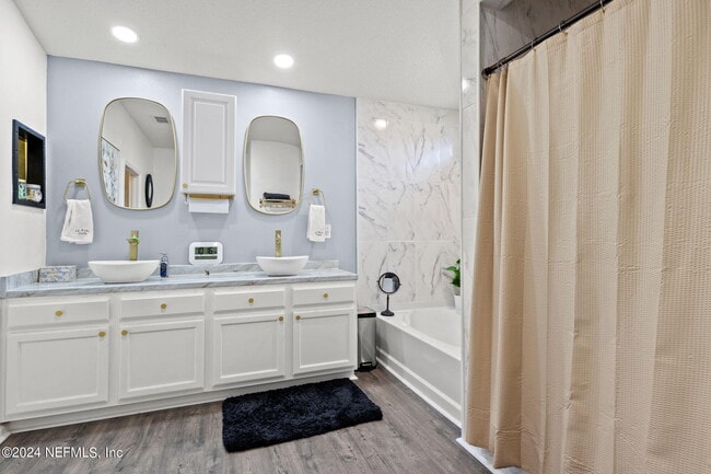 Building Photo - 1545 Harvest Cove Dr