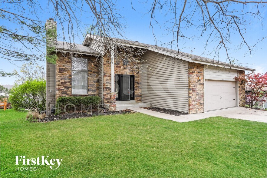 Building Photo - 416 Oak Pl