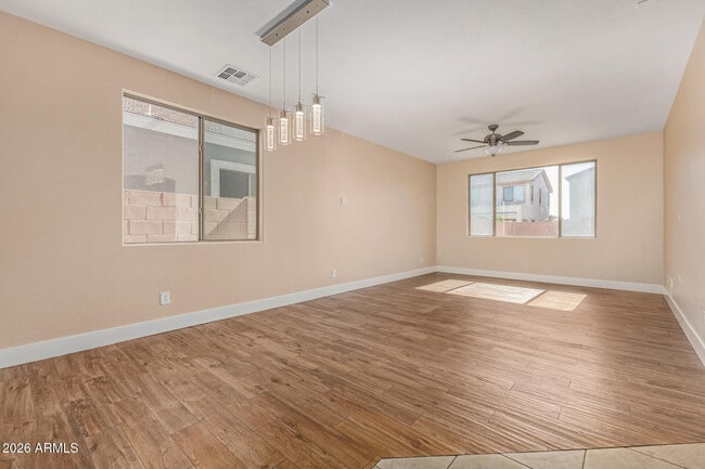 Building Photo - 10625 E Knowles Ave