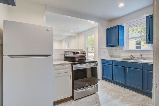 Building Photo - 2607 Madden Dr