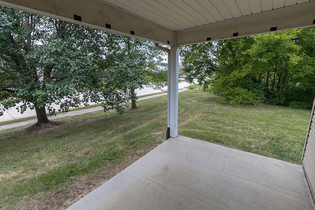 Building Photo - 1613 Citadel Dr