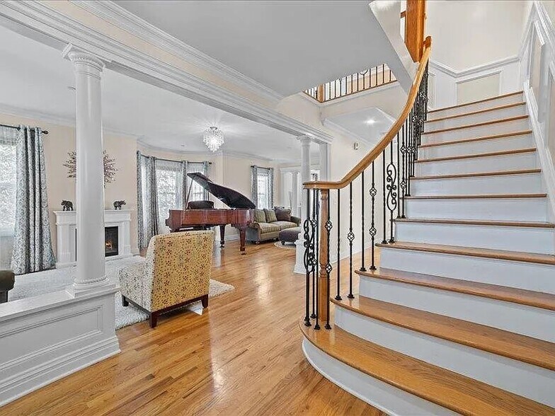 Building Photo - 283 Harrison Ave