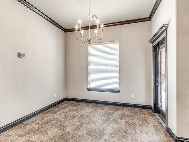Building Photo - 13609 Gentry Dr
