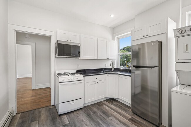 Building Photo - 34 Main St