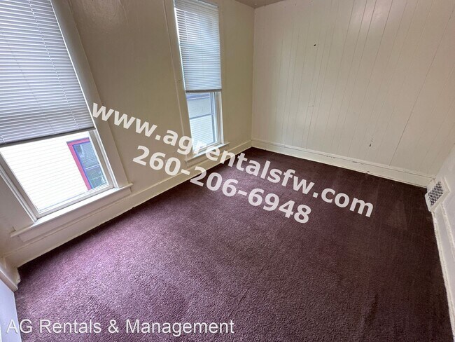 Building Photo - 3 br, 1 bath House - 1217 Michigan Ave