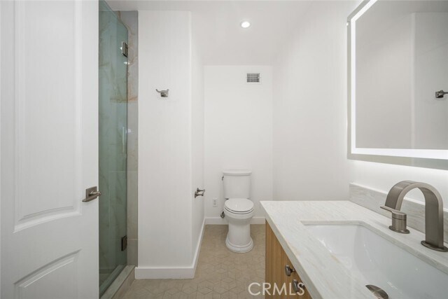 Building Photo - 1724 Bluff Pl