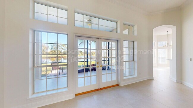 Building Photo - 10061 Vineyard Lake Rd E