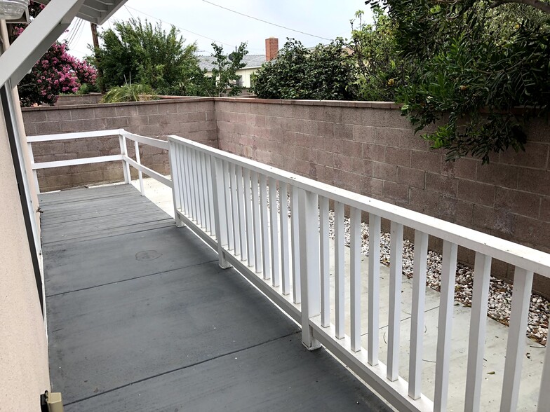 Building Photo - 17011 La Salle Ave