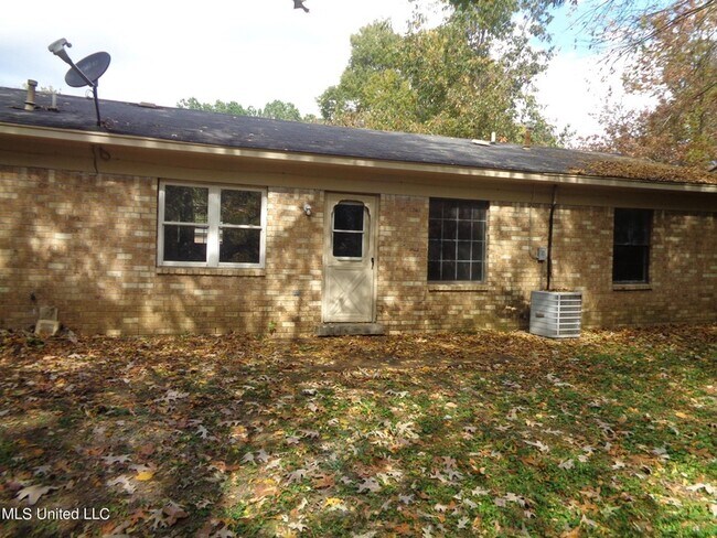 Building Photo - 5163 Haynes Dr
