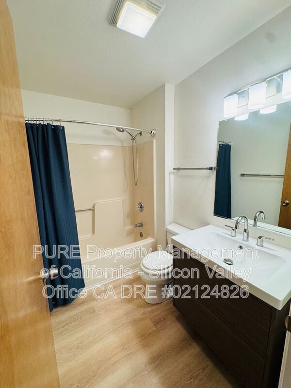 Building Photo - 113 Arabian Way