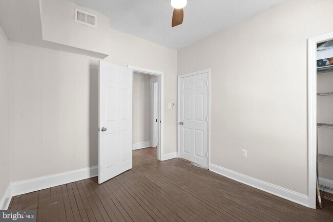 Building Photo - 1616 Kilbourne Pl NW