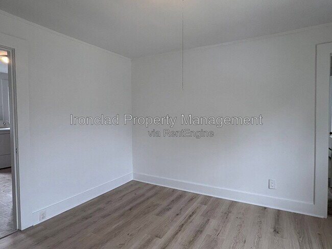 Building Photo - 48 Gridley St