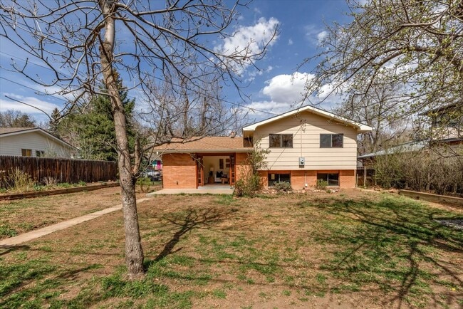 Building Photo - 650 Hartford Dr