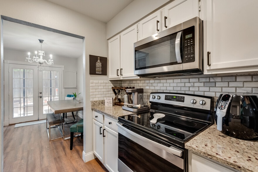 Building Photo - 4025 Southern Charm Ct