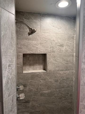 Building Photo - 2377 Claridge Cir