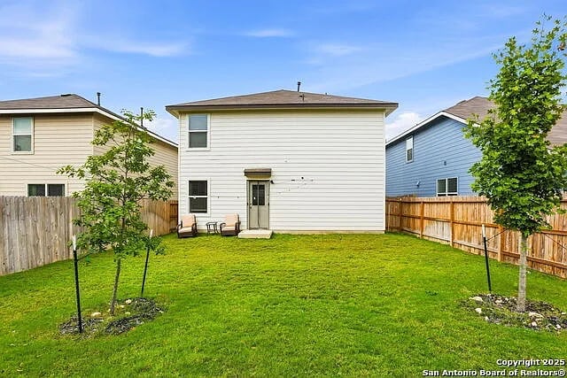 Building Photo - Room in House on Navidad Pike
