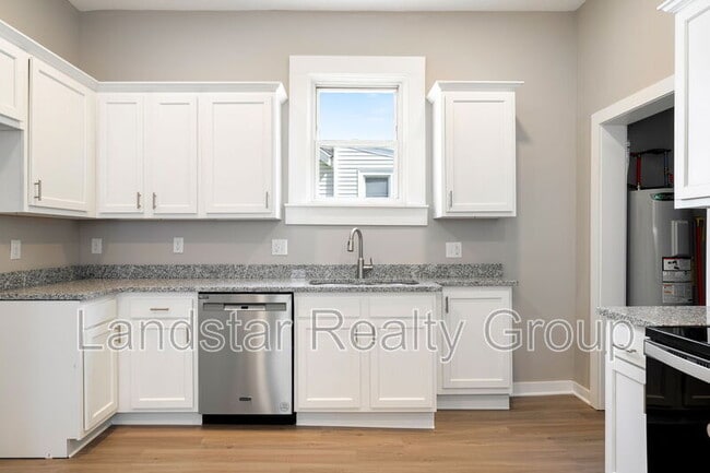 Building Photo - 4013 S 2nd St