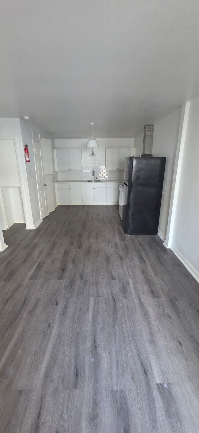 Building Photo - 2811 Iola St