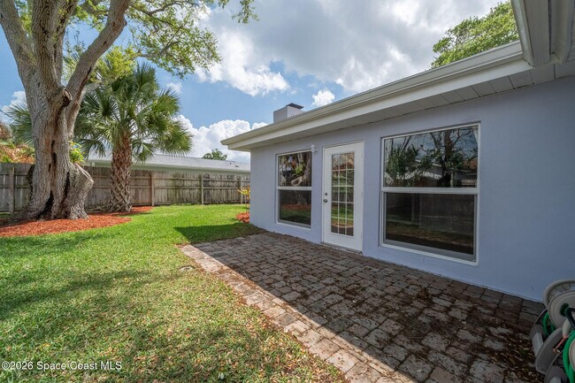 Building Photo - 490 Park Ave