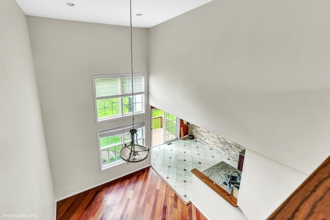 Building Photo - 1342 N Winslowe Dr