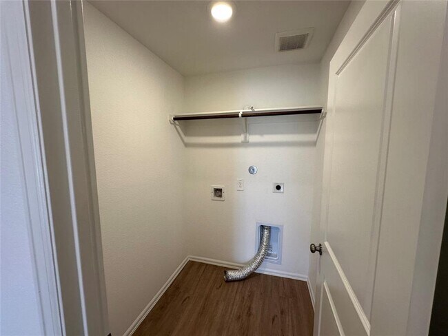 Building Photo - 24103 Becker Hollow Ln